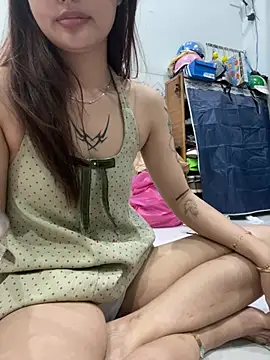 _AnneMia_ Pertunjukan Webcam