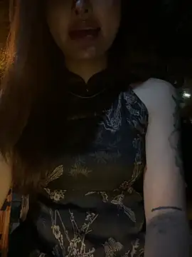 _AnneMia_ Show in webcam
