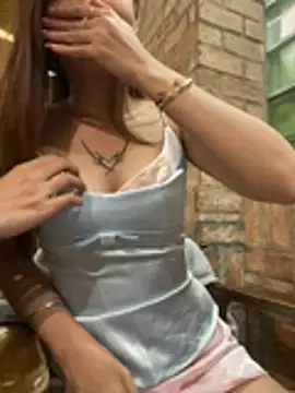 Chat +18 de _AnneMia_ ao vivo