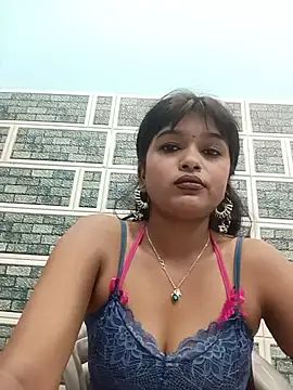 הופעת וובקאם של Hye_mona_bby