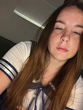AMORINHA_S2_ Live Chatraum