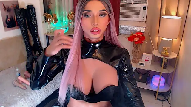 Show modela KYLINE_WIILLS na web-kameri