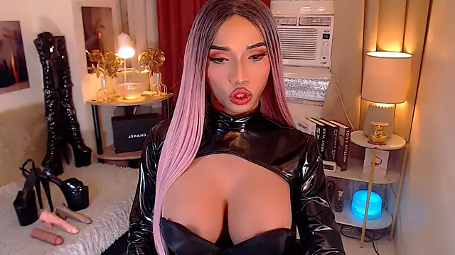 Вебкам-шоу KYLINE_WIILLS