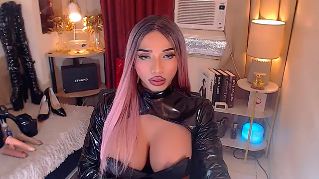 Вебкам-шоу KYLINE_WIILLS