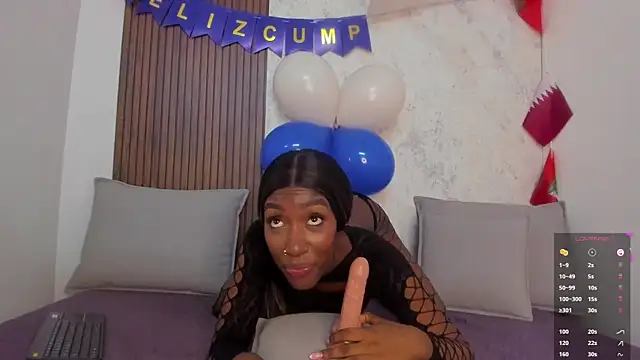 Chat +18 de Mistt_Mia ao vivo