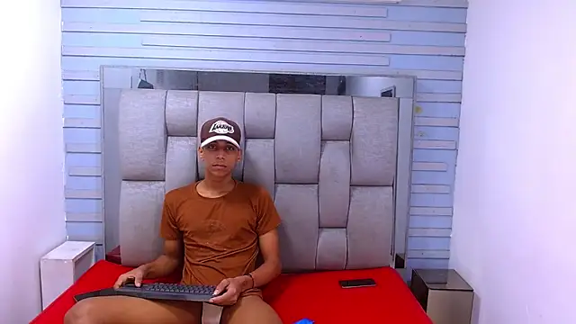 Axel_Ponce Adlı Modelin Web Kamerası Şovu