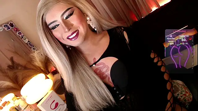 mslilly_croft's Webcam Show