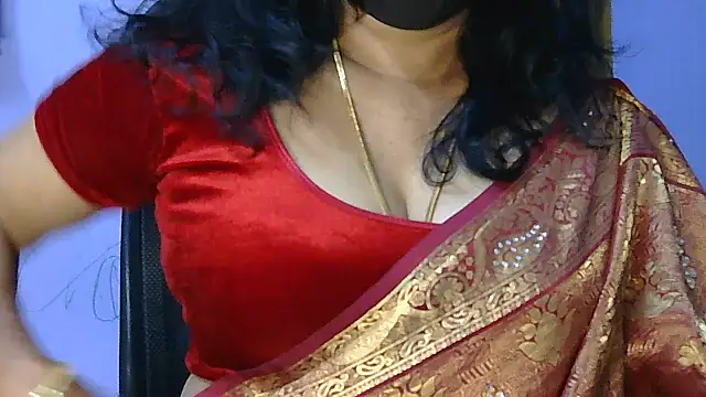mallu_maya_dwv Show in webcam