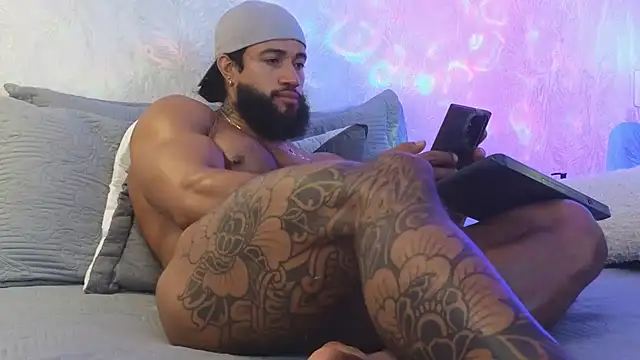 Osher_Cox Show in webcam