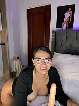 ema_zoe 라이브 XXX 채팅
