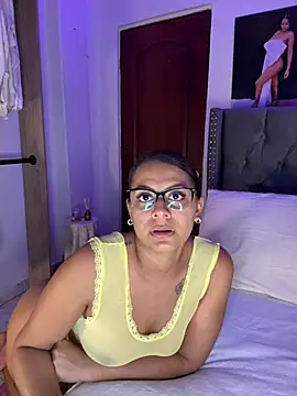 Chat XXX en directo de ema_zoe