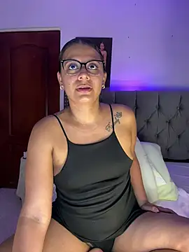 Chat XXX ao vivo de ema_zoe