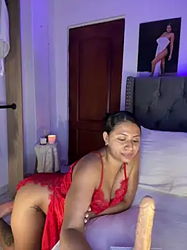 XXX chat uživo modela ema_zoe