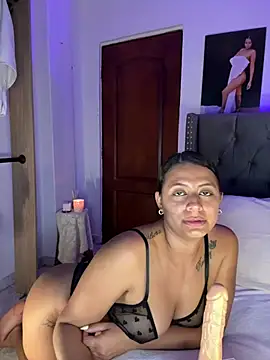 Chatroom XXX en direct de ema_zoe