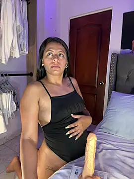 ema_zoe Adlı Modelin Canlı XXX Sohbeti
