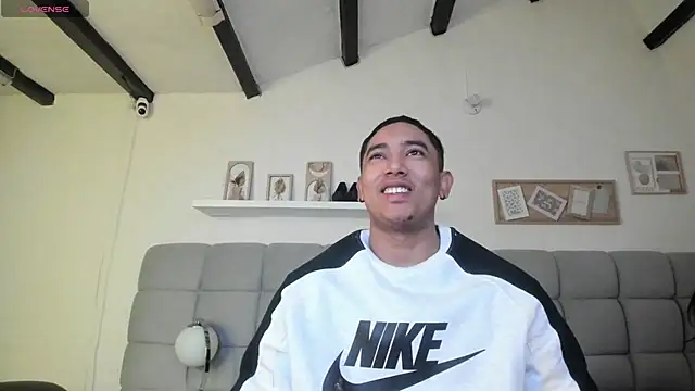 erotic_sins 网络视讯表演