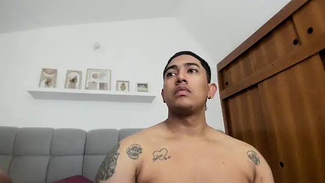 erotic_sins' Webcam Show