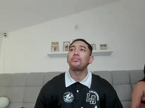 erotic_sins: διαδικτυακό σόου στην κάμερα