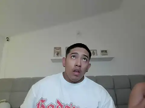 erotic_sins Show in webcam