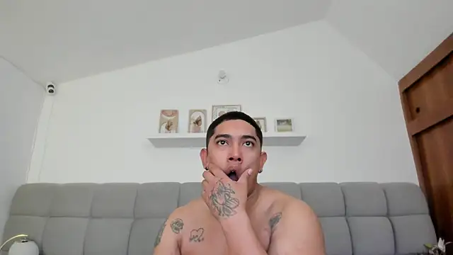 erotic_sins' Webcam Show
