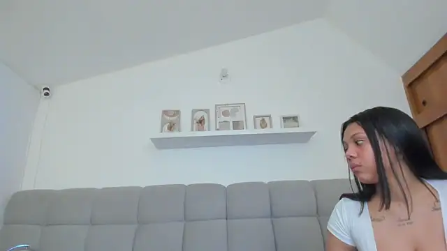 erotic_sins' Webcam Show