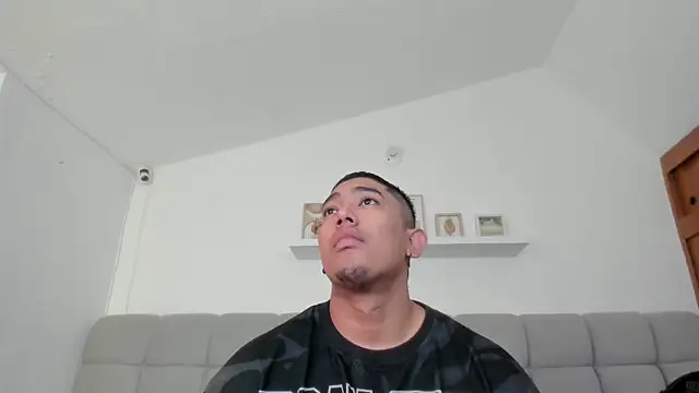 erotic_sins Show in webcam