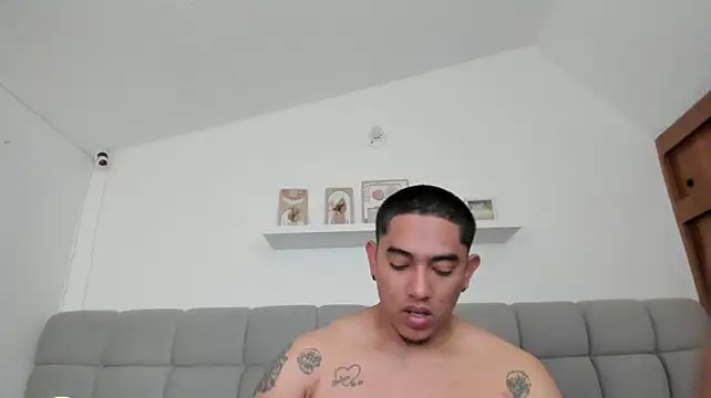 erotic_sins' Webcam Show