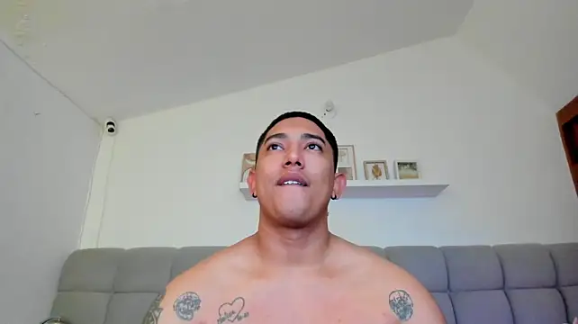 erotic_sins' Live Chat Room