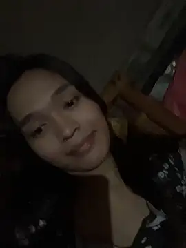 xhotlickerkiarax Webcamshow