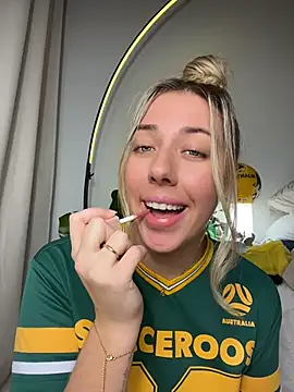 Aussielulu webcam show