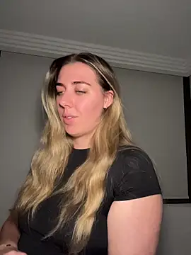 Aussielulu's Webcam Show