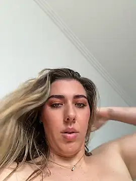 Aussielulu webcam show