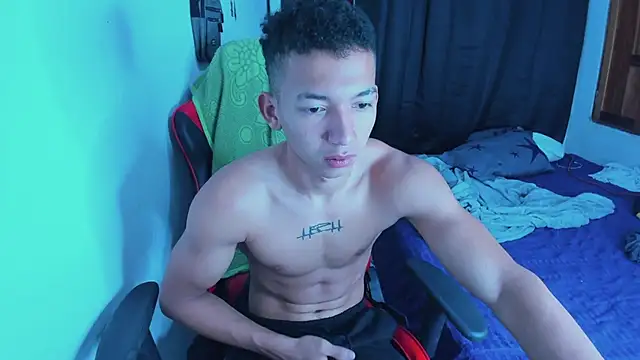 JuanchiT66 webkamerás műsora