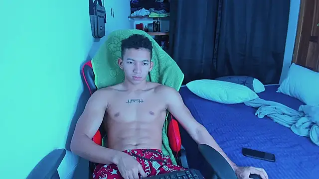 JuanchiT66 Show in webcam