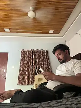 NoddingScorpion Show in webcam