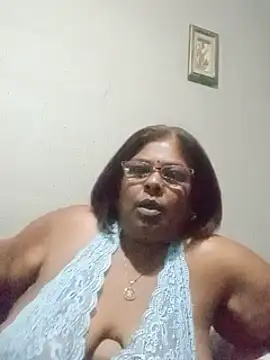mileesha Chat XXX in diretta