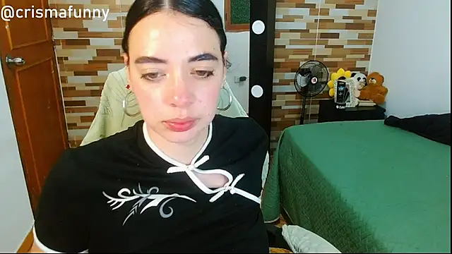 Chat XXX en directo de sajecrismaa