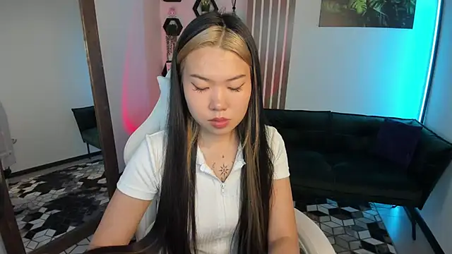 LunaPurrr's Live XXX Chat