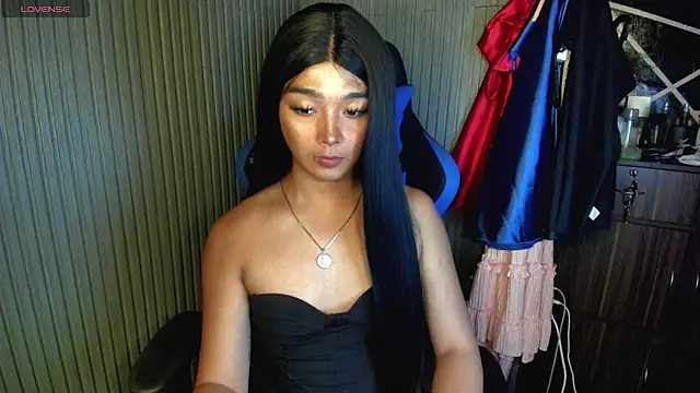 TrinityFucksYou Webcam show