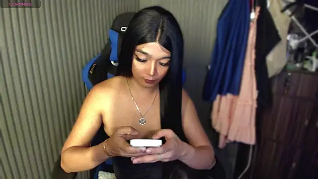 TrinityFucksYou – webcam-show