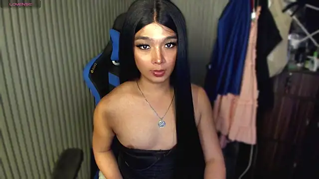 TrinityFucksYou Adlı Modelin Web Kamerası Şovu
