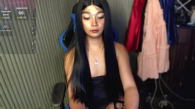 TrinityFucksYou – webcam-show