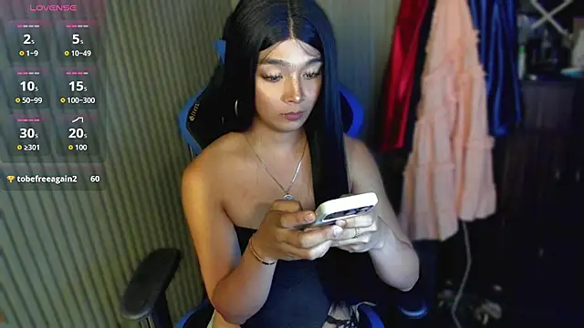 TrinityFucksYou webcam show