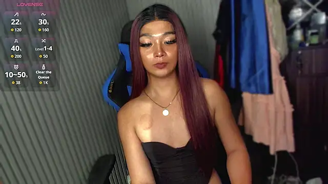 TrinityFucksYou Show Webcam