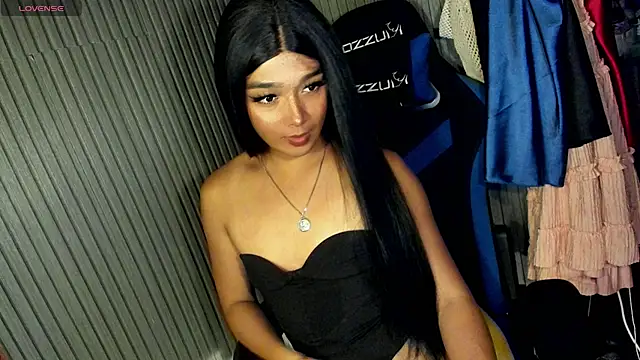 TrinityFucksYou Adlı Modelin Web Kamerası Şovu