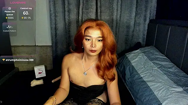 TrinityFucksYou Show in webcam