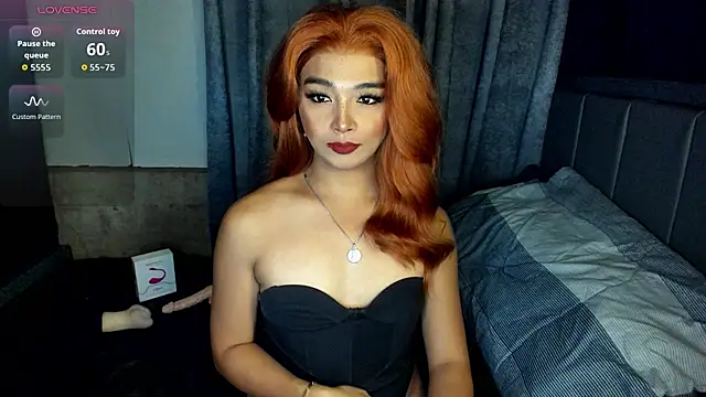 TrinityFucksYou Webcamshow