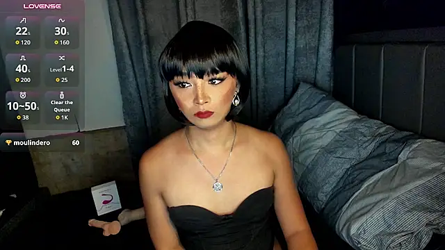 Show modela TrinityFucksYou na web-kameri