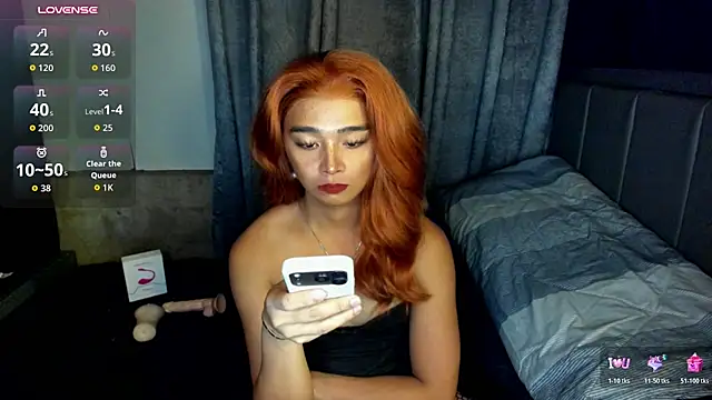 TrinityFucksYou Webcam show