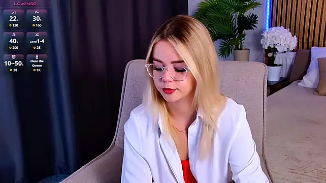 PrincessSlay: вебкам-шоу